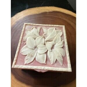 Genuine  Incolay Stone White Calla Lilies on Rose Hinged Trinket Jewelry Box USA